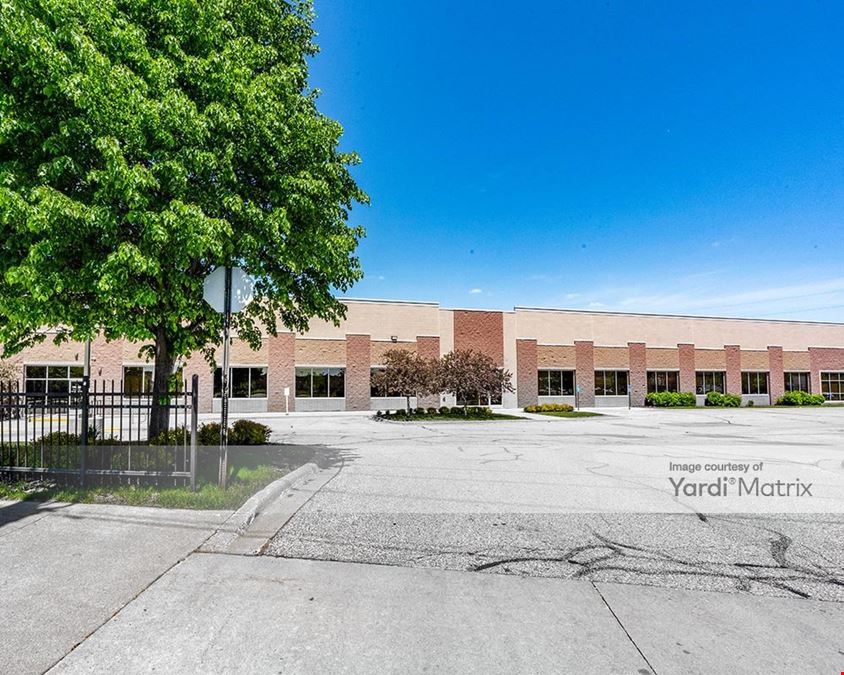 Hiawatha Business Center
