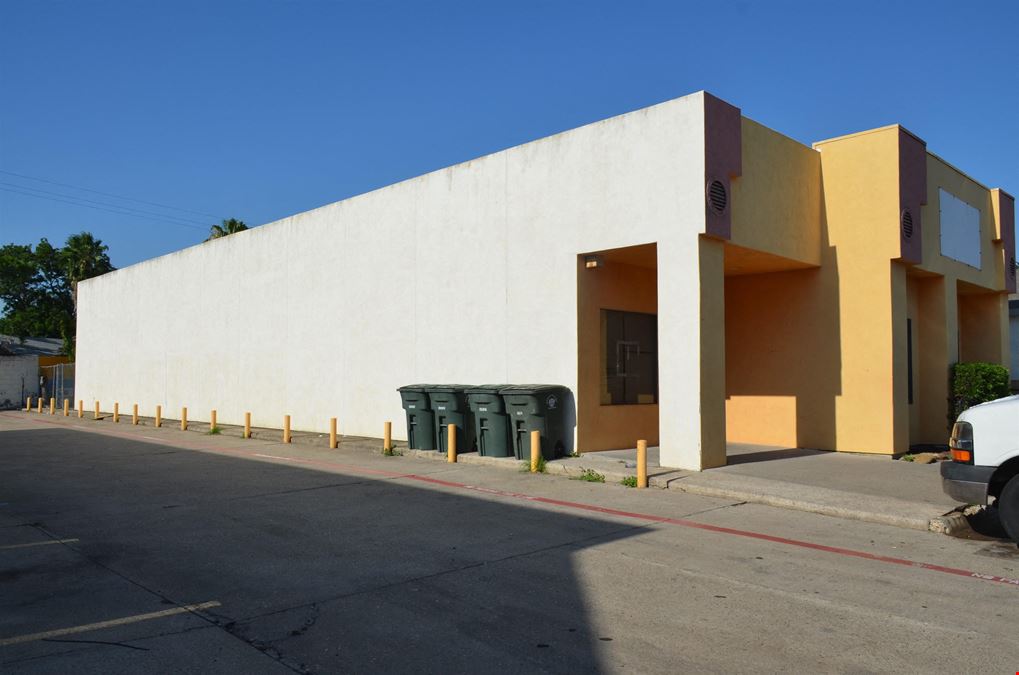 220 W Hillside Rd