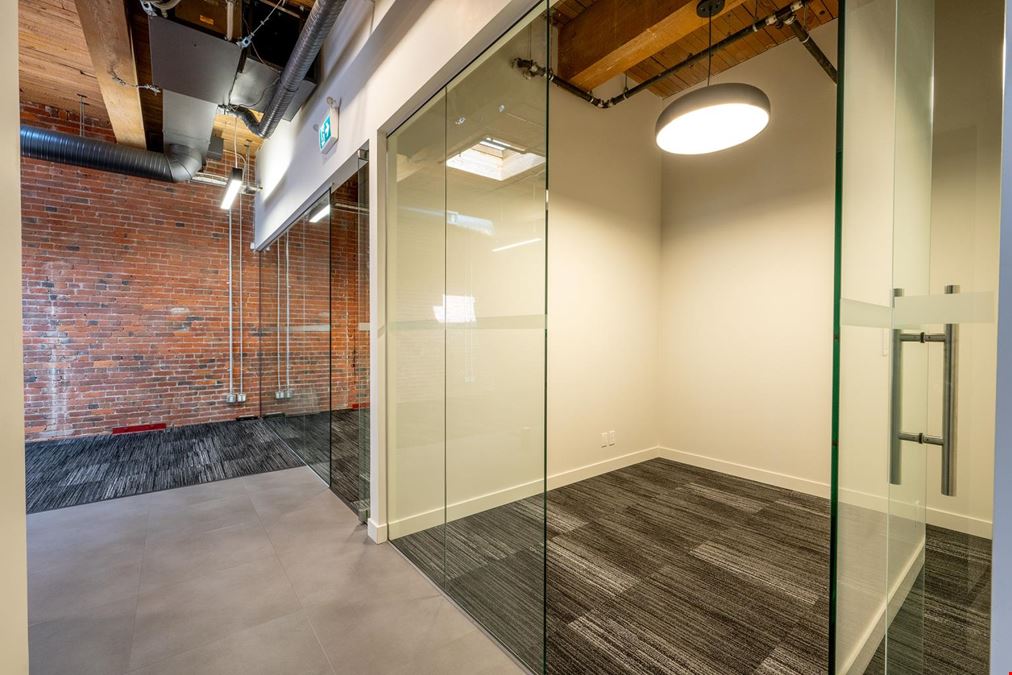 400-1120 Hamilton Street, Vancouver, BC