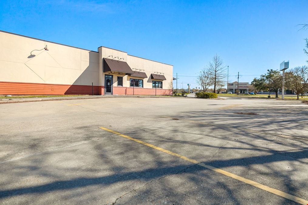 Former Restaurant Space Available