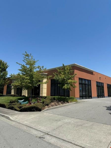 Preview of commercial space at 800 Lindberg Lane
