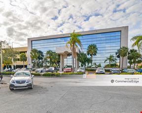 Palms of Pasadena Medical Plaza