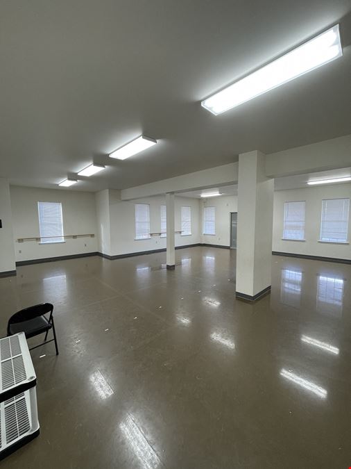 292 W Ridge Pike Building C