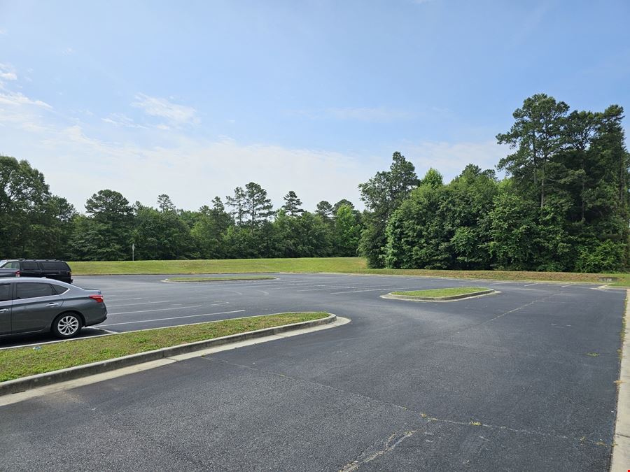 For Lease Windsor Crossing