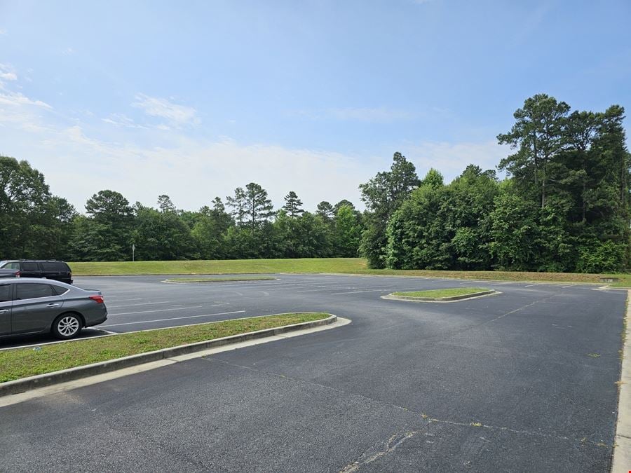 For Lease Windsor Crossing