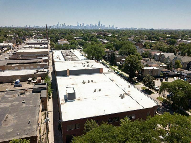 Modern Office Flex Space in Humboldt Park