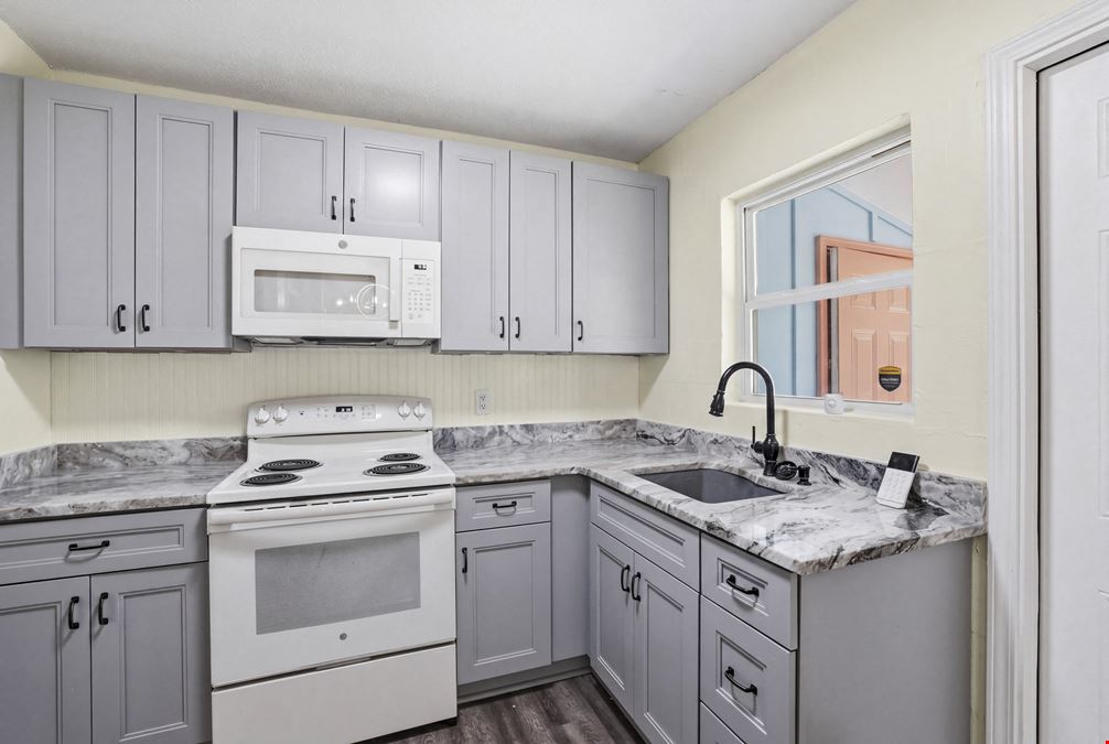 Private 4-Home Community