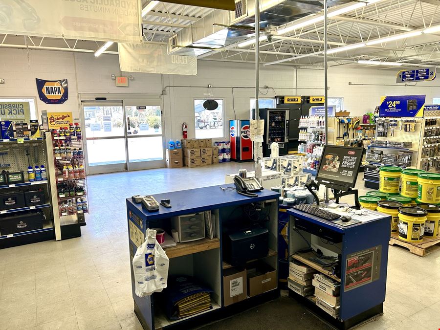 NAPA Auto Parts Retail Location