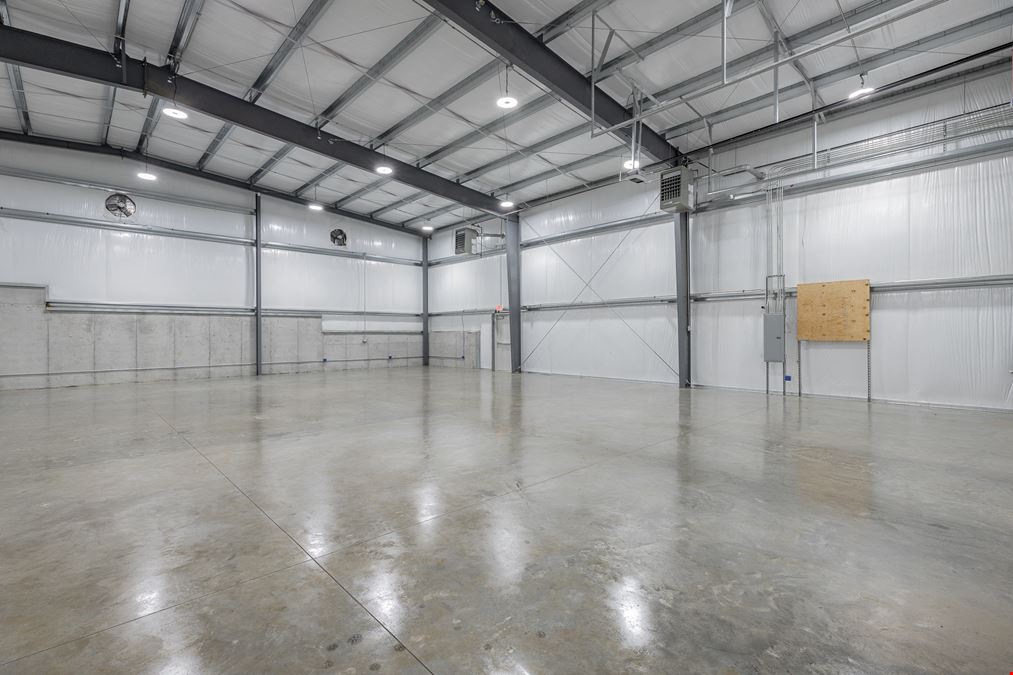 3906 Caine Ln - Sale