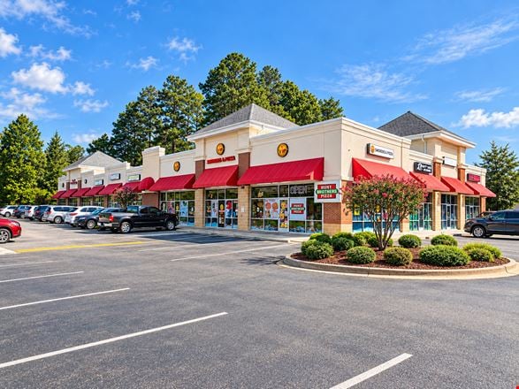 Preview of Retail space for Rent at 124 Baywood Rd 