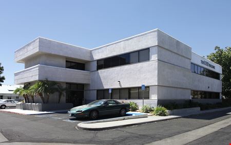 Preview of commercial space at 1011 E Devonshire Ave