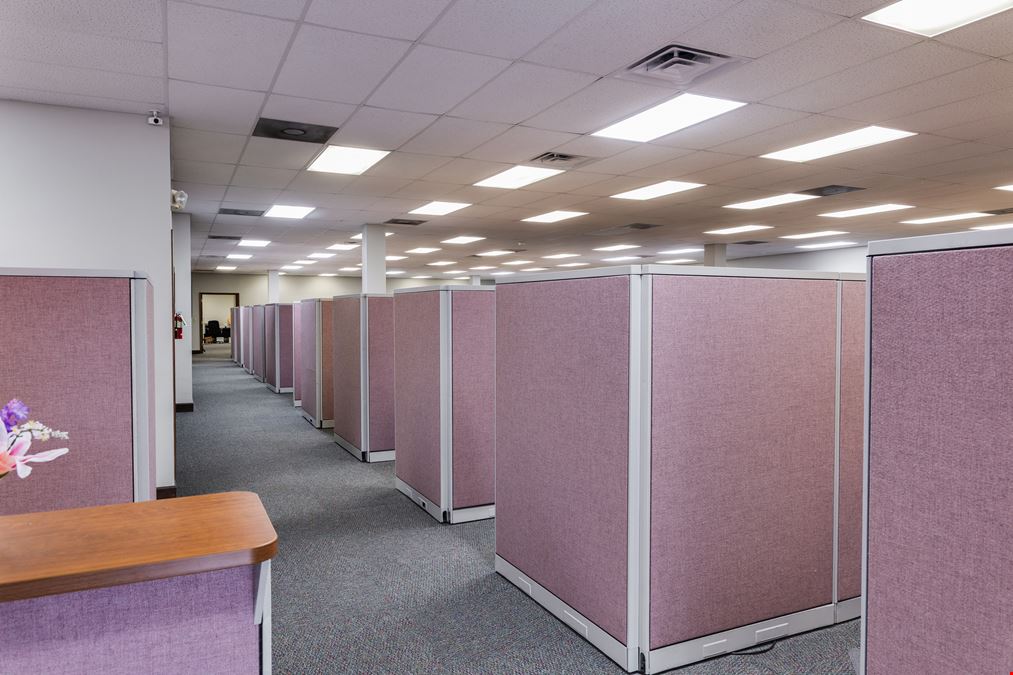 Leased Office A-Credit Tenant w/Modified Net Lease