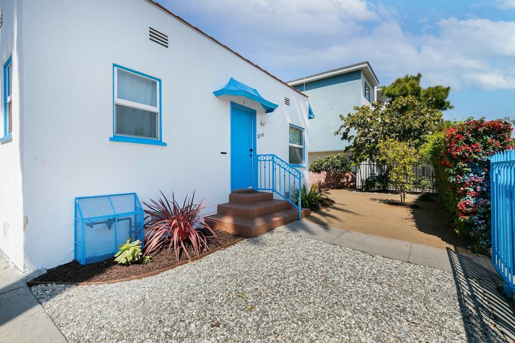 2243 S Ridgeley Dr
