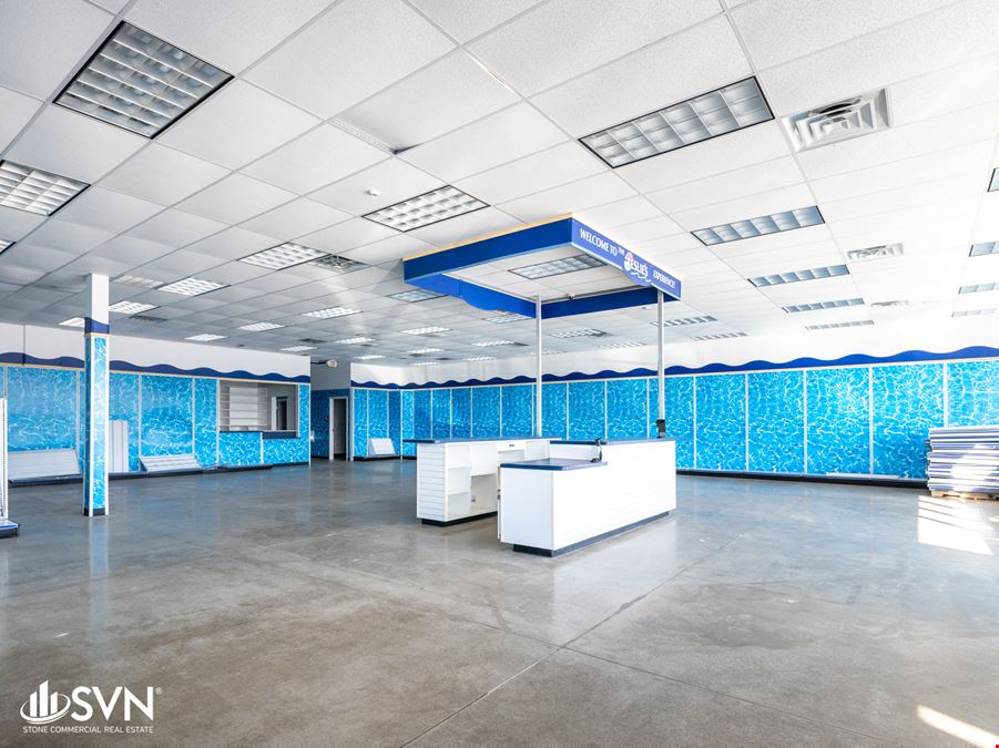 For Lease: Prime Retail Space