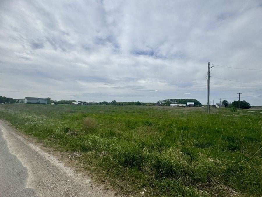 2071 N 3569th Rd