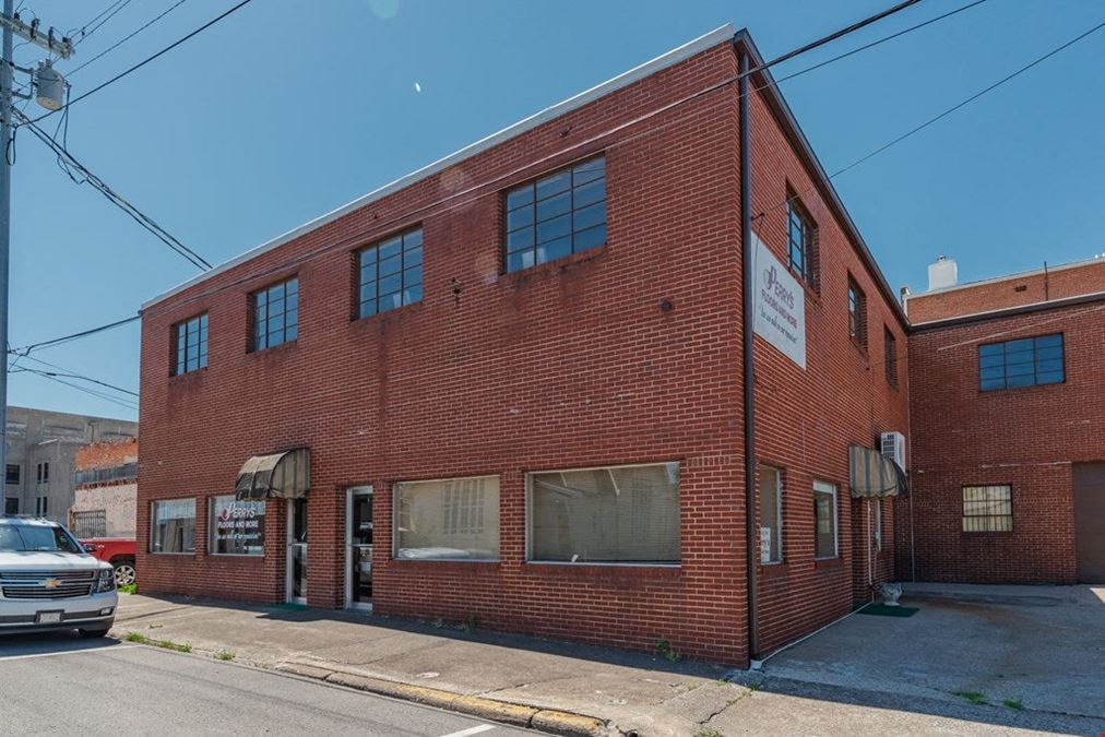 127 W Market St