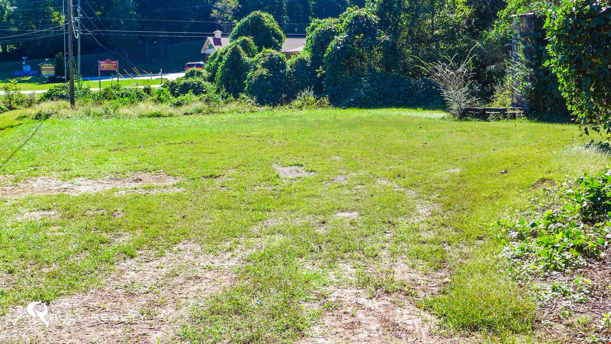 ±1.23 Acres in the Center of Helen | Commercial/Residential Use