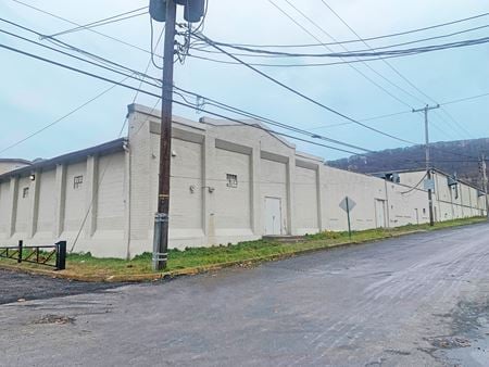 Preview of Industrial space for Rent at 1150 Centre St