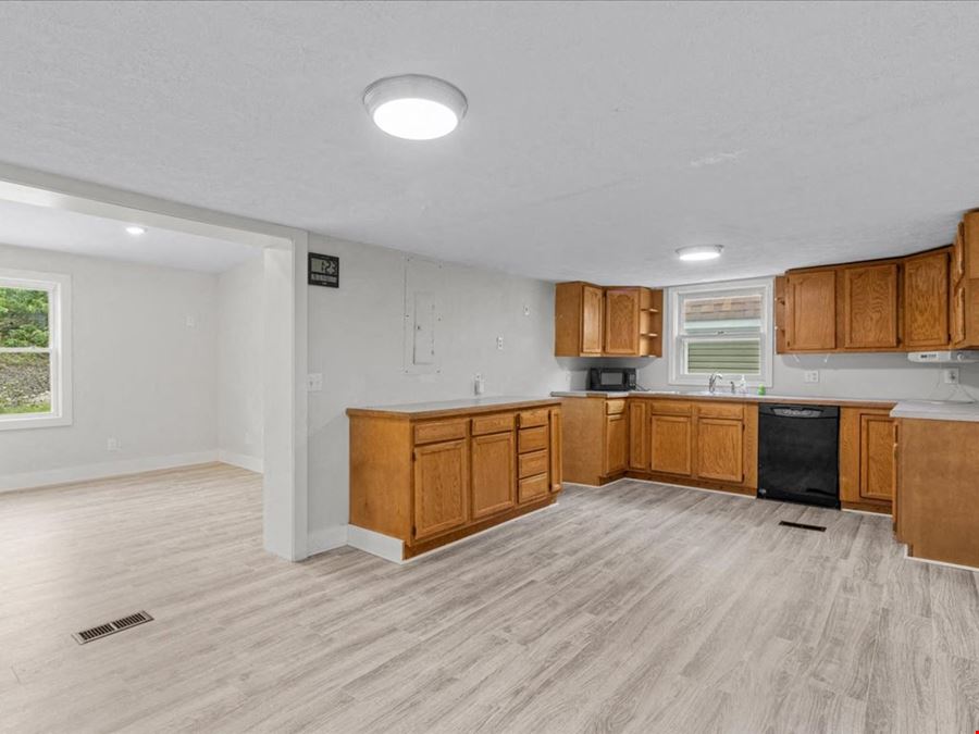 2505 Lincoln Drive