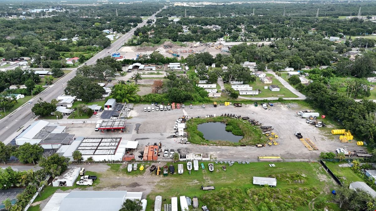 7001 Gibsonton Dr