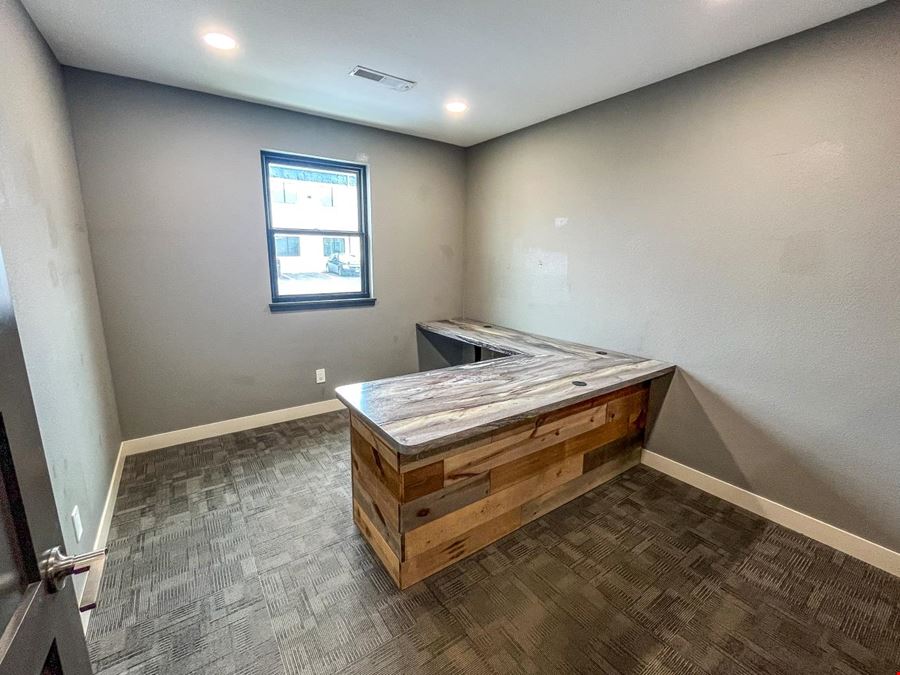 2507 E St Patrick