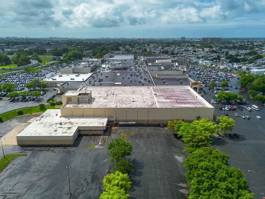 Retail Mixed Use at Carolina