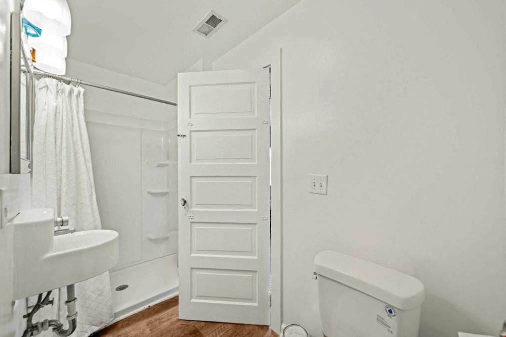 123 Park Ave / 1306 Flint Pl