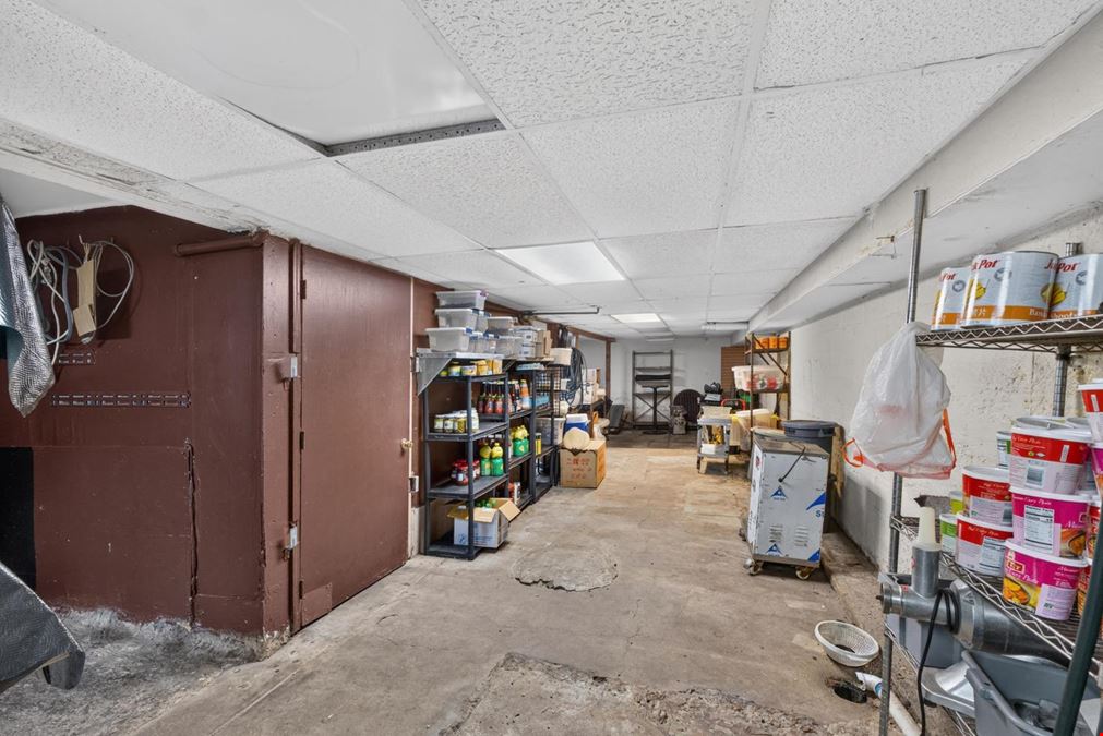 Restaurant Space In The Delmar Loop