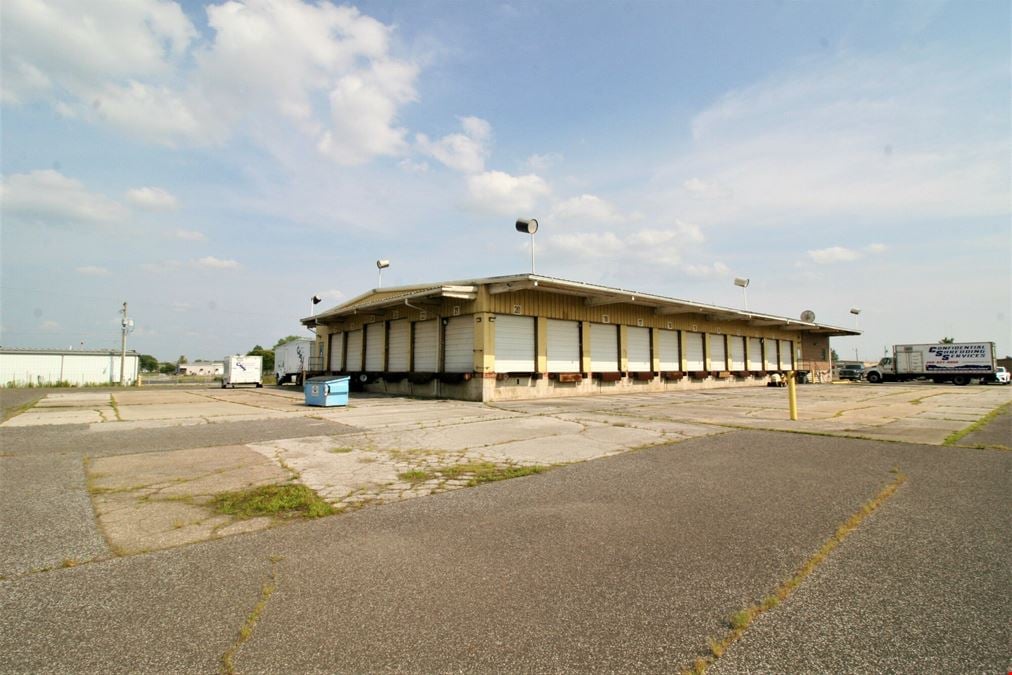 Rare Cross-Dock Truck Terminal