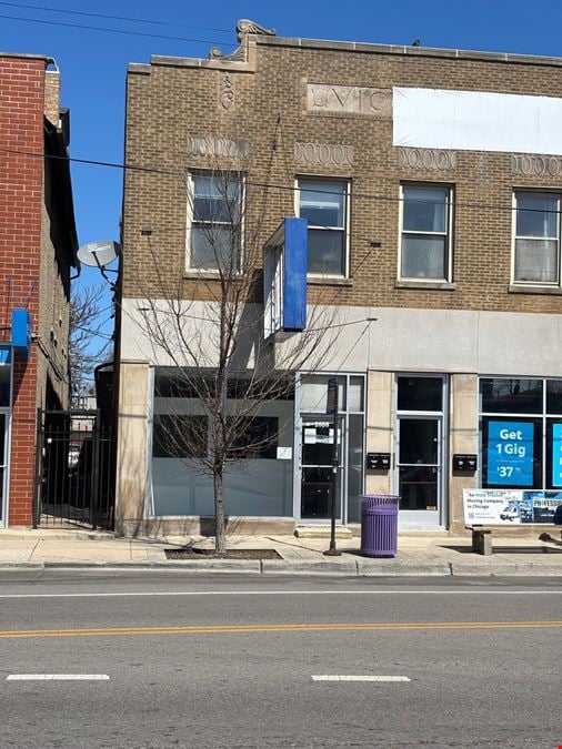 West Town – Retail/Office Space for Lease