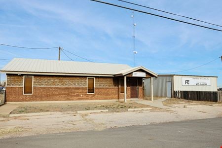 Preview of Industrial space for Rent at 1613 E Highway 350