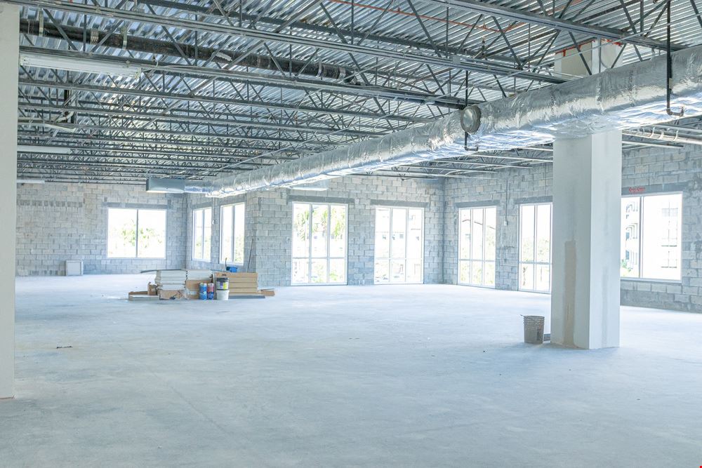 Crescent Pointe - Office