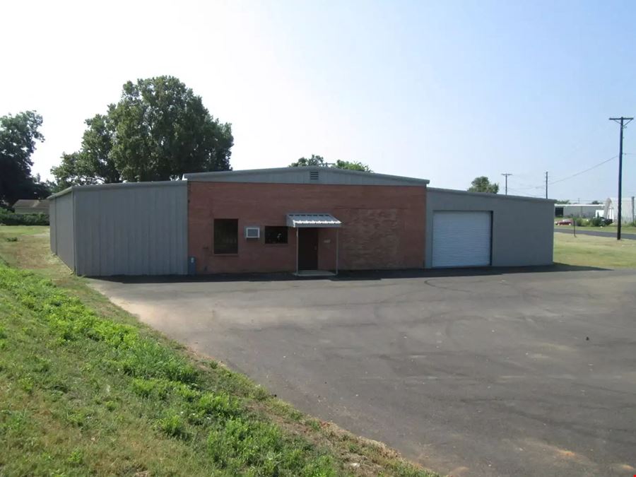 1709 Wells Island Rd - Warehouse/Office