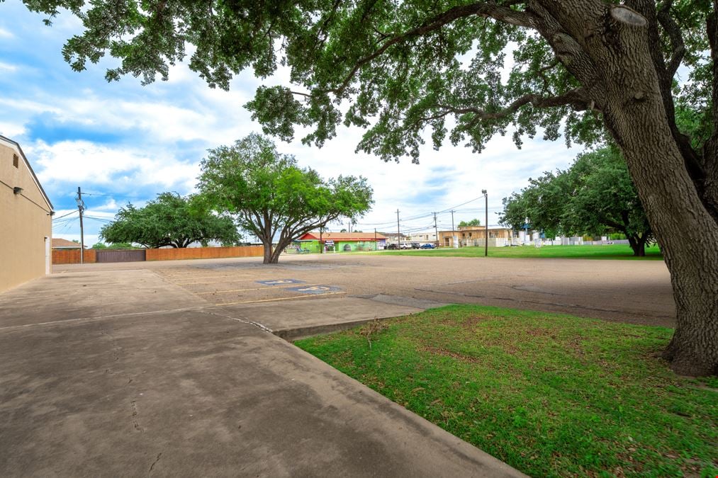 2.31 ±AC | Mixed-Used Opportunity  | Zoned B-2 | Weslaco, TX