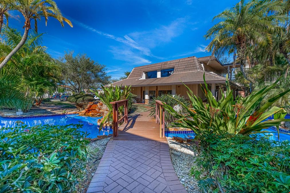 2929 N University Dr Unit 210