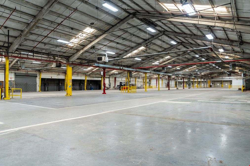 WAREHOUSE/MANUFACTURING CAMPUS