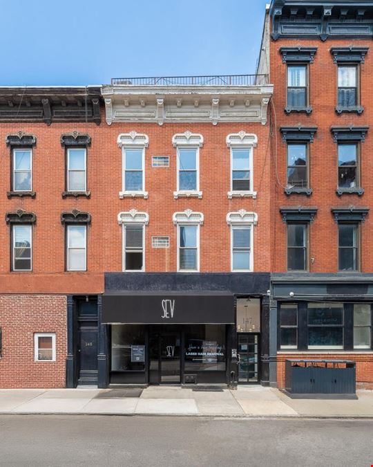 147 Grand St