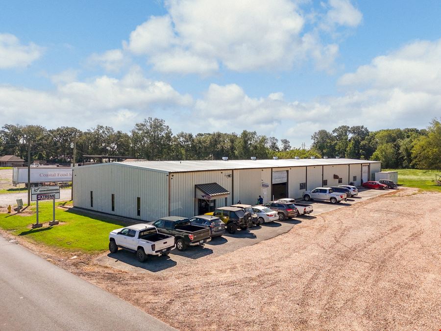 Fully Equipped Industrial Property near Major Roadways