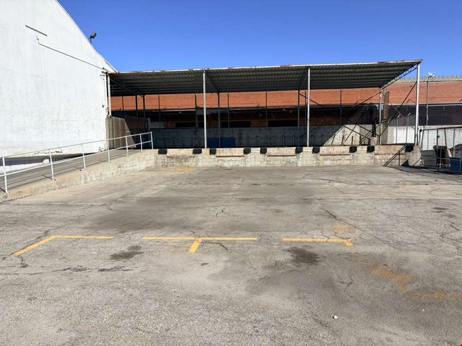4724 S Boyle Ave