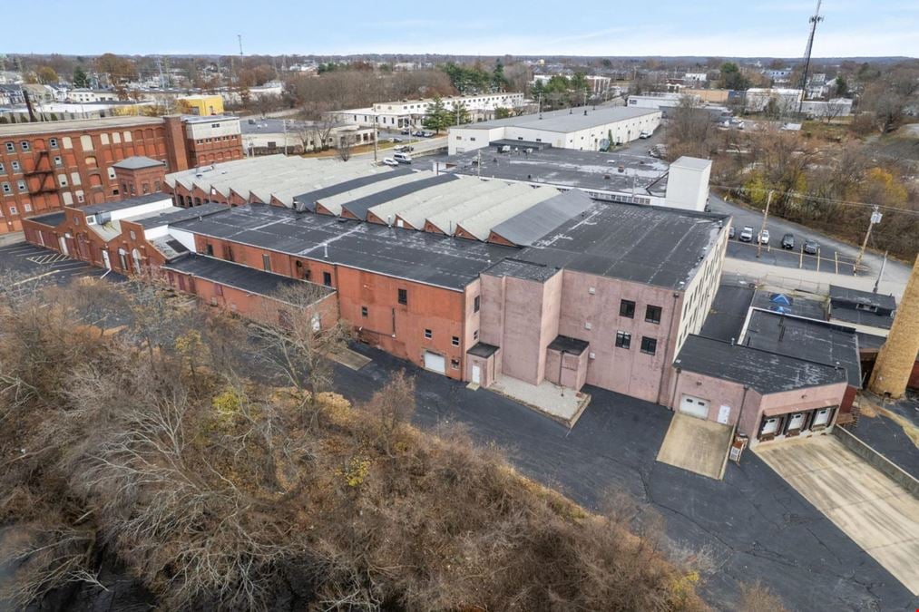 721 - 727 School St Pawtucket, RI 02860