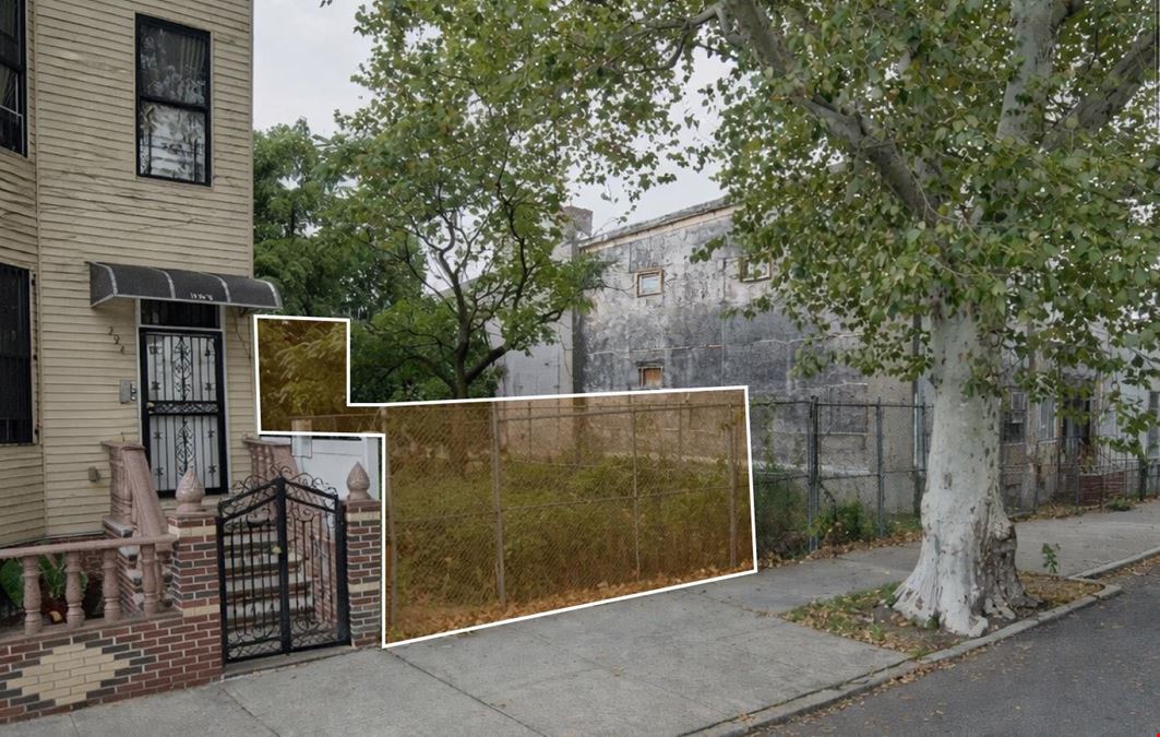 392 Shepherd Ave