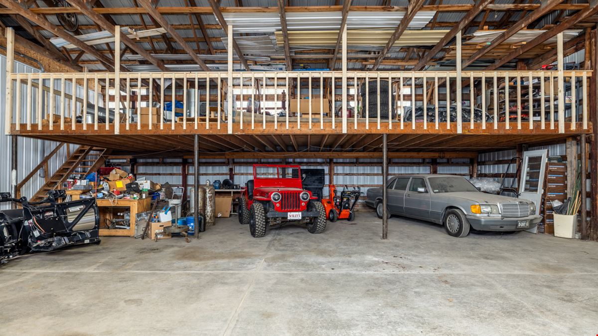 N16577 Main St