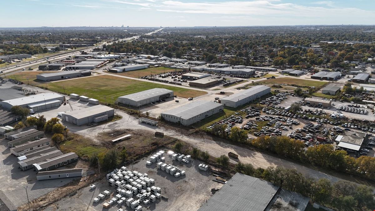 12337 E 1st St - Industrial