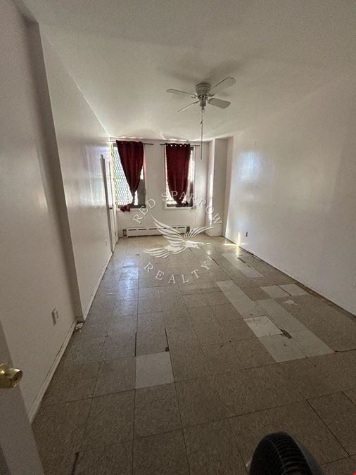 230 E 144th St