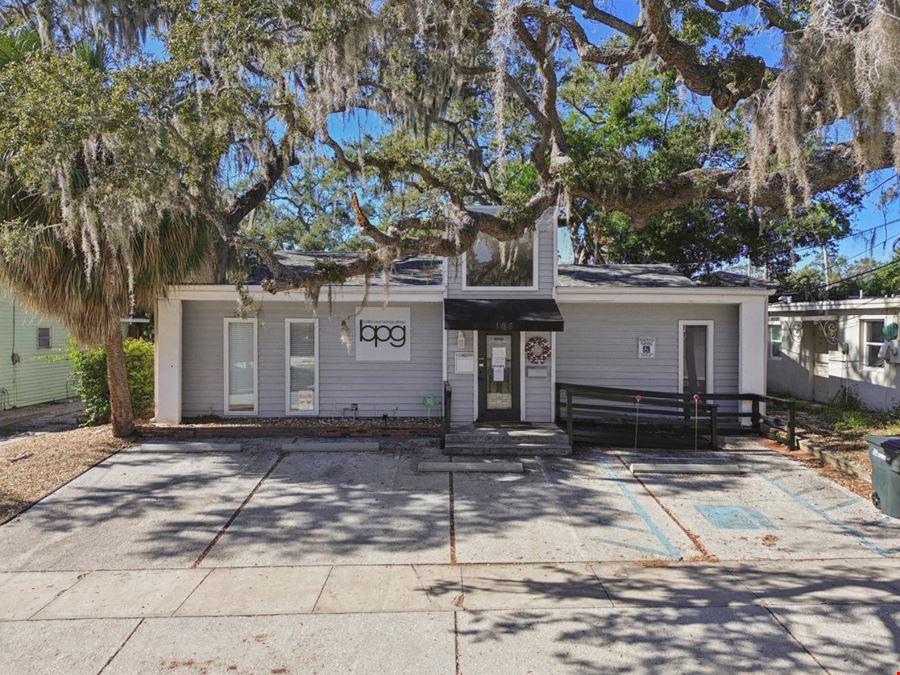 108 4th Ave S