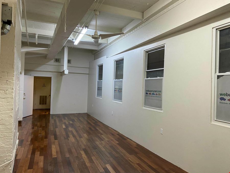 3500 sf  Open Office, fenced parking.