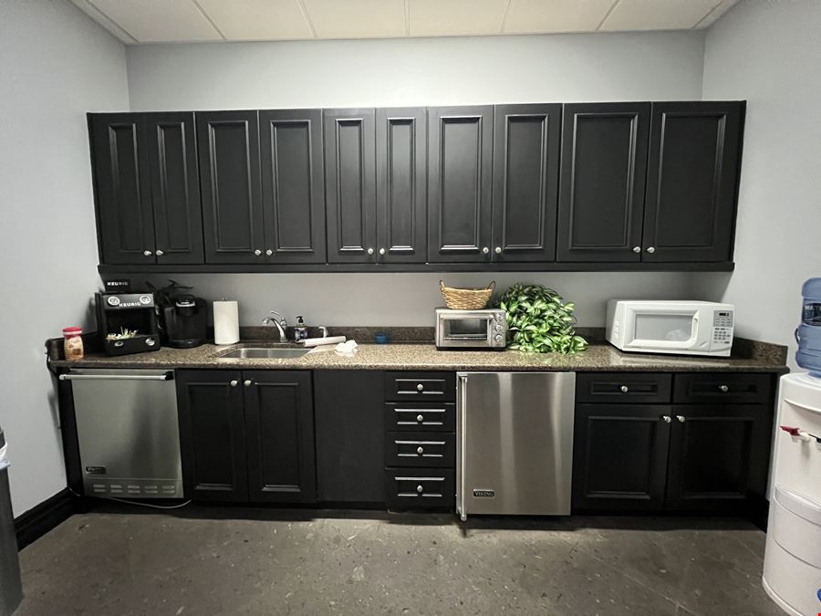 Luxury Office and Warehouse For Lease - Downtown Sarasota