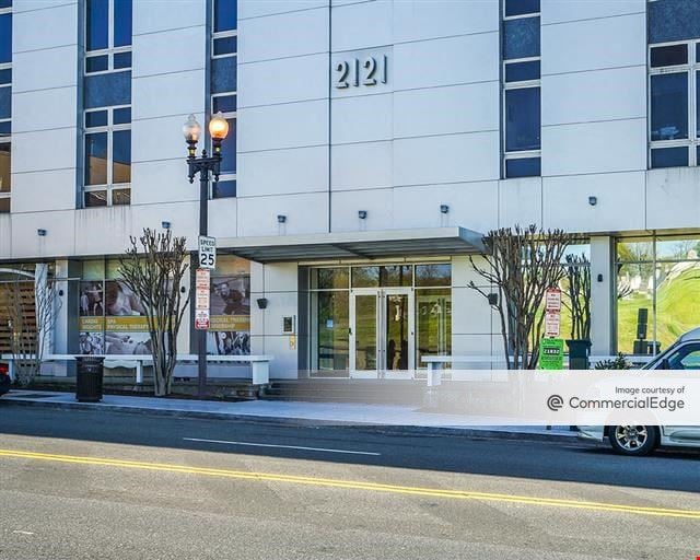 Georgetown Center - 2121 Wisconsin Avenue