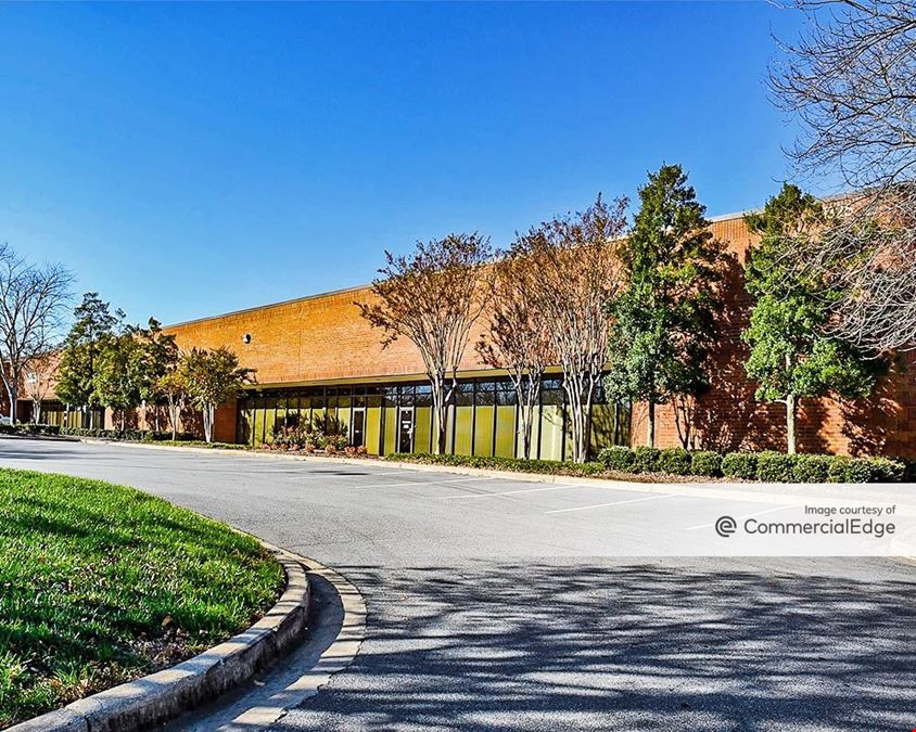 Oakbrook Technology Center - 1325-1351 Oakbrook Drive
