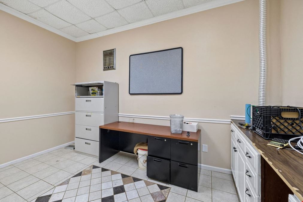 1001 Dotsonville Rd, Clarksville TN - Commercial Mixed Use
